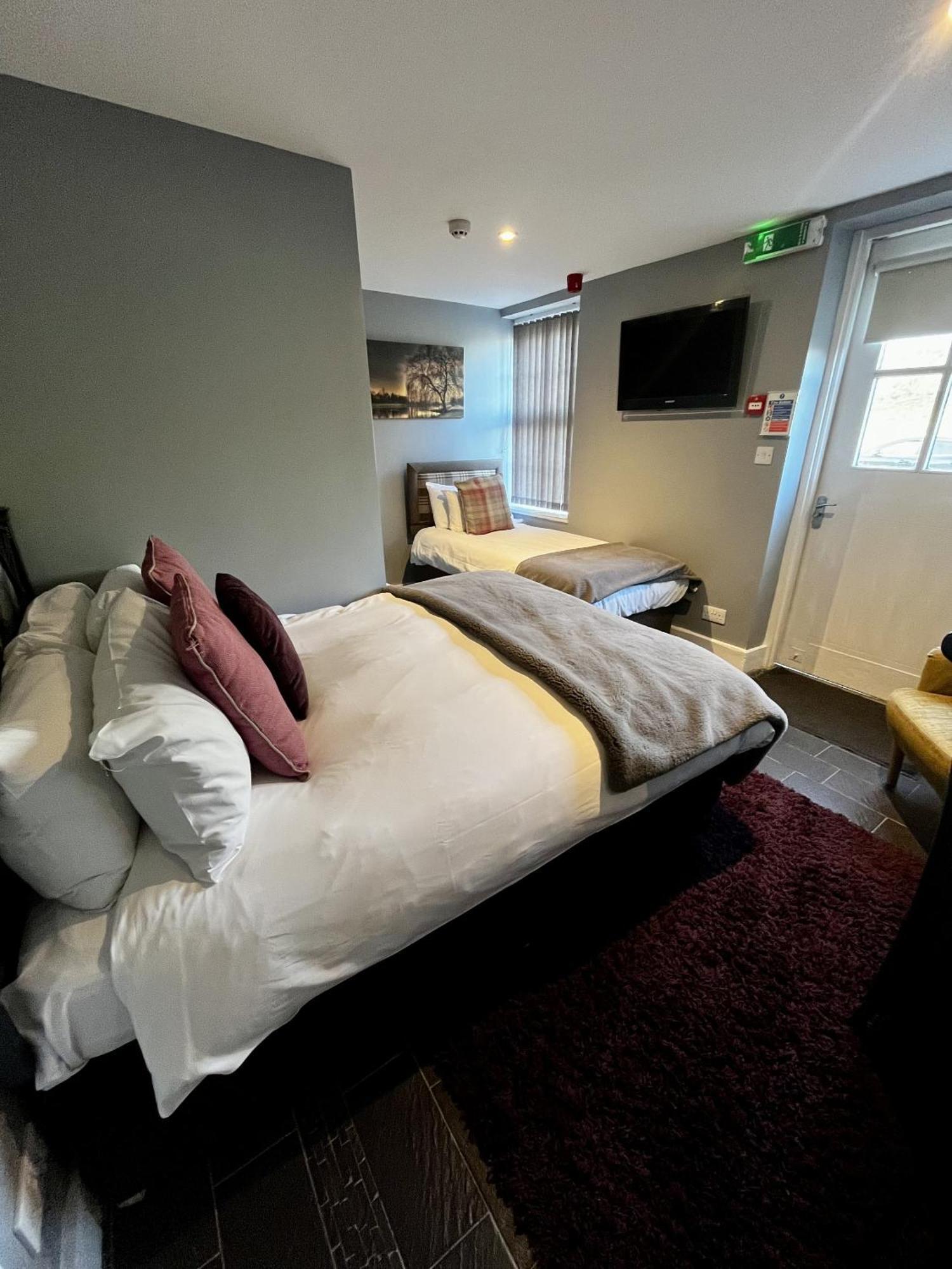The Blue Bell Crookham Hotel Cornhill on Tweed Szoba fotó